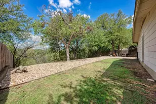 6810 Langston Dr, Austin, TX 78723 - Photo 5