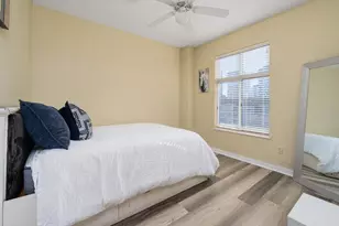 711 W 26th St, Austin, TX 78705 - Photo 13