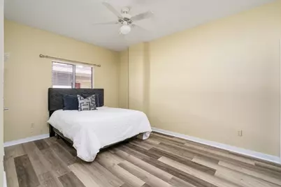 711 W 26th Street #706, Austin, TX 78705 - Photo 9