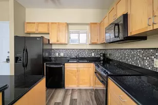 711 W 26th St, Austin, TX 78705 - Photo 7