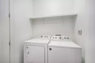 607 W Saint Johns Ave, Austin, TX 78752 - Photo 23