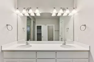 1613 Arcilla St, Austin, TX 78741 - Photo 21