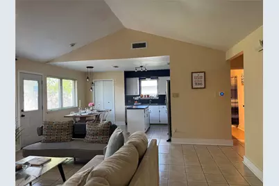 102 Skyloop Drive, Austin, TX 78745 - Photo 3