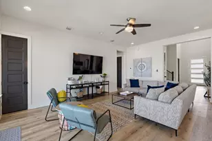 128 Village View Dr, Kingsland, TX 78639 - Photo 11