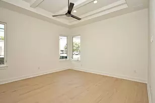 7500 St Cecelia St, Austin, TX 78757 - Photo 9