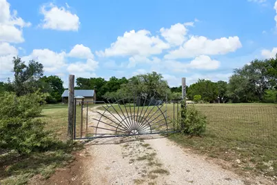 212 County Road 229 Road, Briggs, TX 78608 - Photo 3