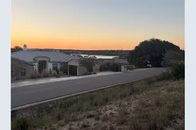 1114 Challenger, Lakeway, TX 78734 - Photo 5