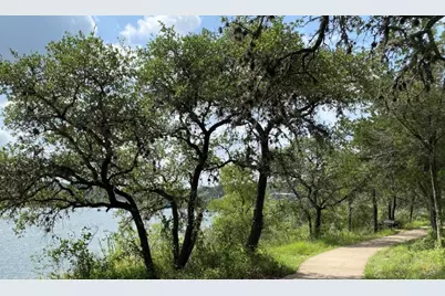 1114 Challenger, Lakeway, TX 78734 - Photo 15