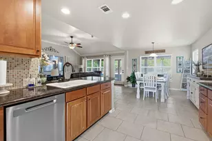 8 Stone Crk Cir, Wimberley, TX 78676 - Photo 7