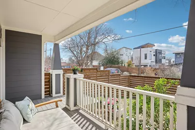 1910 E 10th Street, Austin, TX 78702 - Photo 3