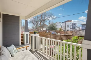 1910 E 10th St, Austin, TX 78702 - Photo 3