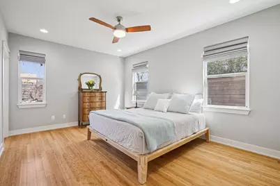 1910 E 10th Street, Austin, TX 78702 - Photo 11