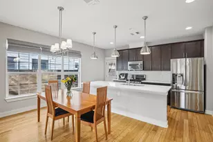 1910 E 10th St, Austin, TX 78702 - Photo 7