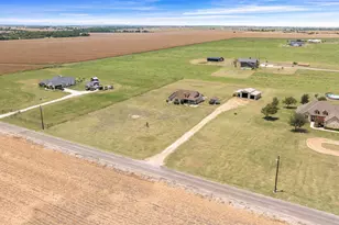 4846 Co Rd 327, Granger, TX 76530 - Photo 35