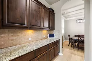 16405 Leopold Trail, Austin, TX 78738 - Photo 11