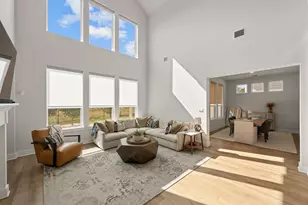 360 Crescent Moon Ct, Dripping Springs, TX 78620 - Photo 3