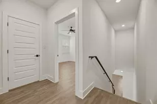 2009 Iroquois Ln, Austin, TX 78741 - Photo 23