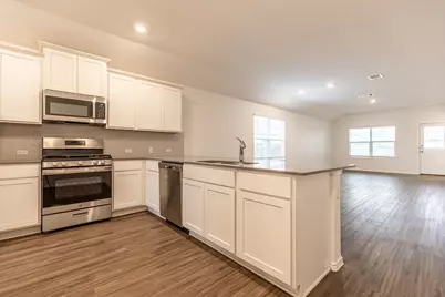 175 Silver Springs Bend, Kyle, TX 78640 - Photo 7