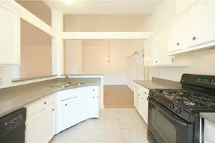 8200 Cahill Dr, Austin, TX 78729 - Photo 9