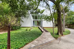 708 Snyder Hill Dr, San Marcos, TX 78666 - Photo 1