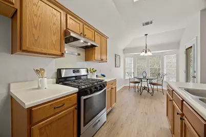 803 Sparkling Brook Lane, Leander, TX 78641 - Photo 9