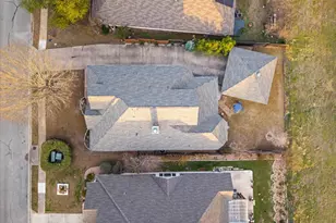 290 Harris Dr, Austin, TX 78737 - Photo 25