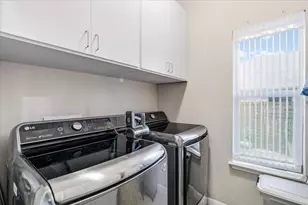 290 Harris Dr, Austin, TX 78737 - Photo 17