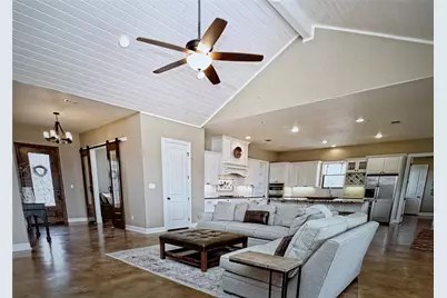 126 Packsaddle Drive, Bastrop, TX 78602 - Photo 5