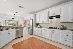 25 Lovegrass Ln, Sunset Valley, TX 78745 - Photo 15