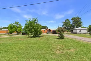 200 N Mustang Ave, Cedar Park, TX 78613 - Photo 1