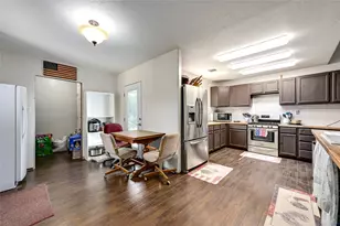 681 Co Rd 474, Elgin, TX 78621 - Photo 9