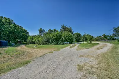 681 County Road 474, Elgin, TX 78621 - Photo 23