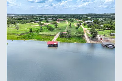 481 Chimney Cove Drive, Marble Falls, TX 78654 - Photo 5
