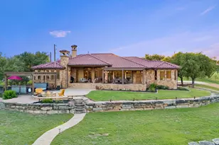 481 Chimney Cove Dr, Marble Falls, TX 78654 - Photo 31