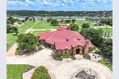 481 Chimney Cove Drive, Marble Falls, TX 78654 - Photo 3