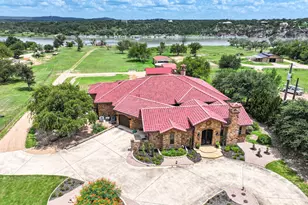 481 Chimney Cove Dr, Marble Falls, TX 78654 - Photo 3