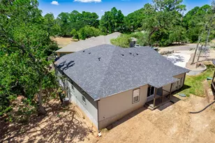 123 S Kanaio Dr, Bastrop, TX 78602 - Photo 21
