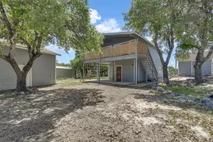 612 Mockingbird Dr, Canyon Lake, TX 78133 - Photo 1