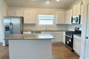 162 Agua Azul Bnd, Kyle, TX 78640 - Photo 3