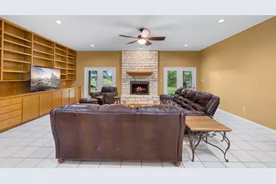 1140 Private Road 8022, Lincoln, TX 78948 - Photo 11