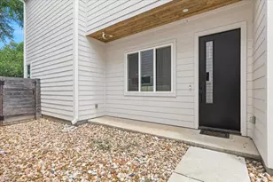 1404 E M. Franklin Ave, Austin, TX 78721 - Photo 33
