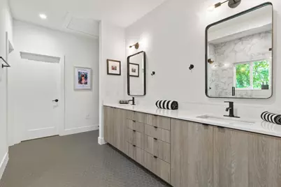 1404 E M Franklin Avenue #1, Austin, TX 78721 - Photo 15