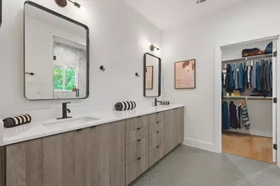 1404 E M Franklin Avenue #1, Austin, TX 78721 - Photo 17