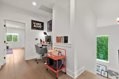 1404 E M Franklin Avenue #1, Austin, TX 78721 - Photo 11