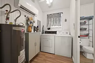 131 Moccasin Bend Dr, Smithville, TX 78957 - Photo 25