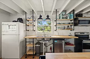 131 Moccasin Bend Dr, Smithville, TX 78957 - Photo 17