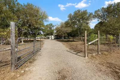 162 Jeffrey Drive, Cedar Creek, TX 78612 - Photo 27