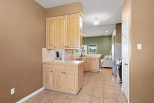 130 Cotton Rows Ln, Taylor, TX 76574 - Photo 17