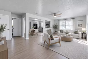 303 E Austin Ave, Round Rock, TX 78664 - Photo 3