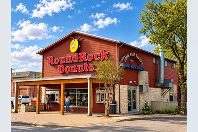 303 E Austin Avenue, Round Rock, TX 78664 - Photo 23